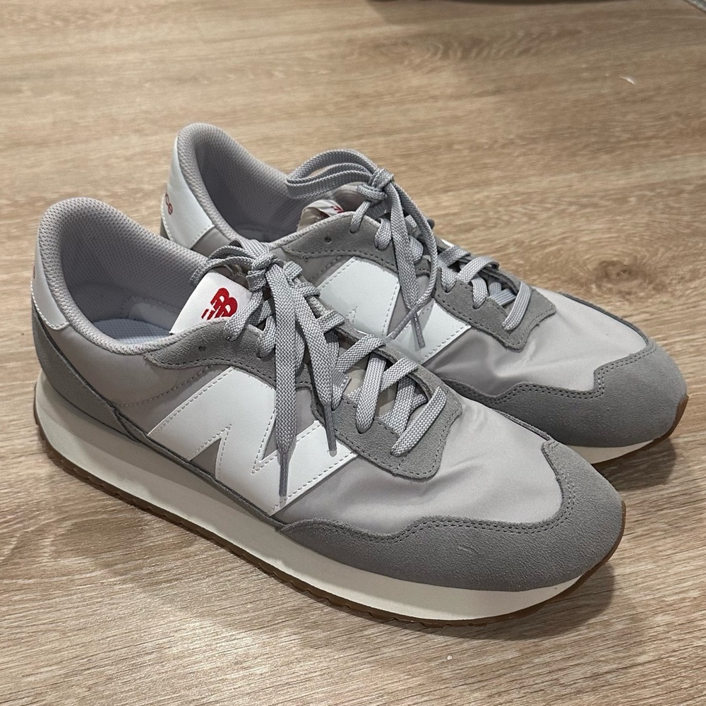New Balance Men’s 237 Shoes